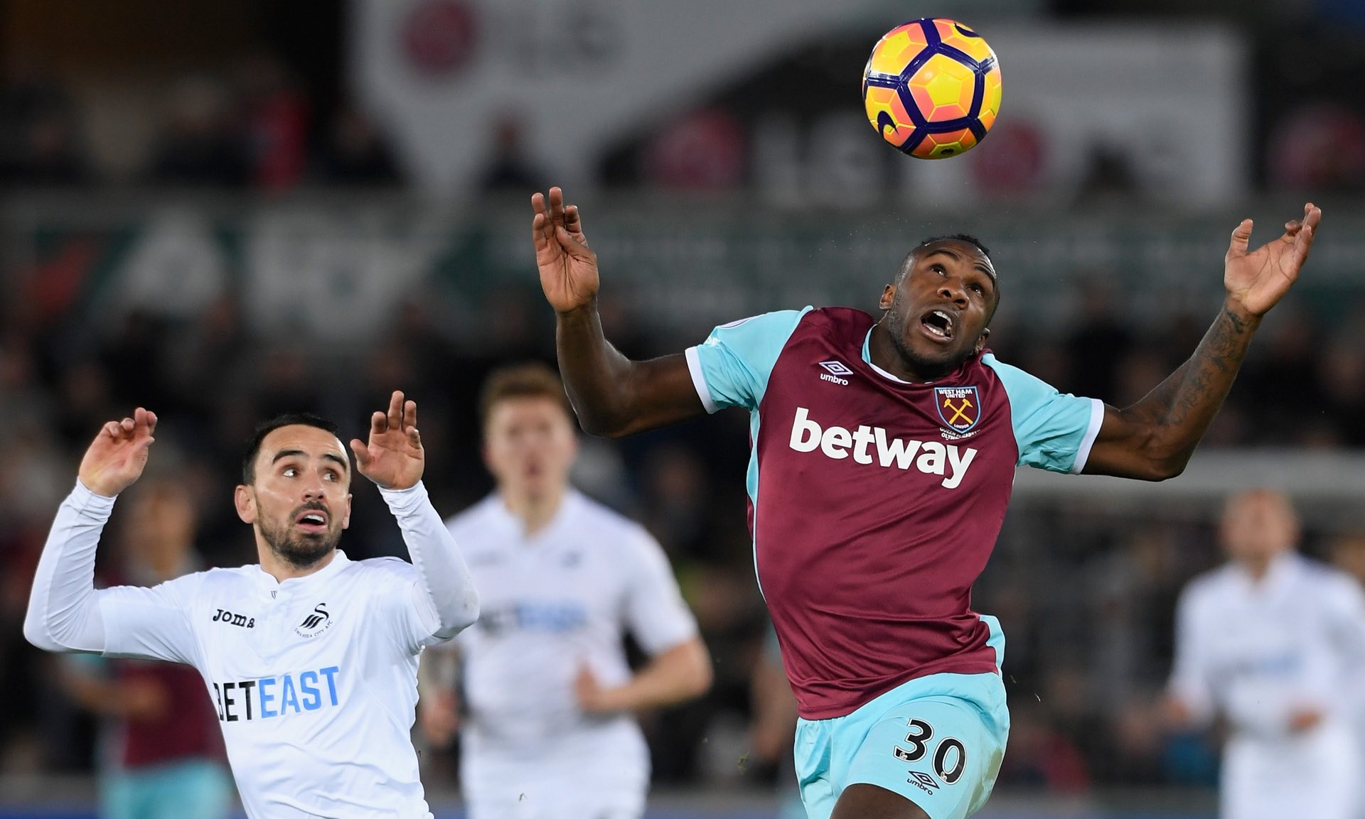 中场球员各 中场球员各