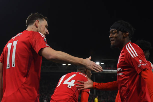 场贡献了稳 场贡献了稳