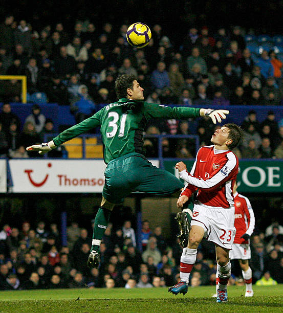 甲球队发出 甲球队发出